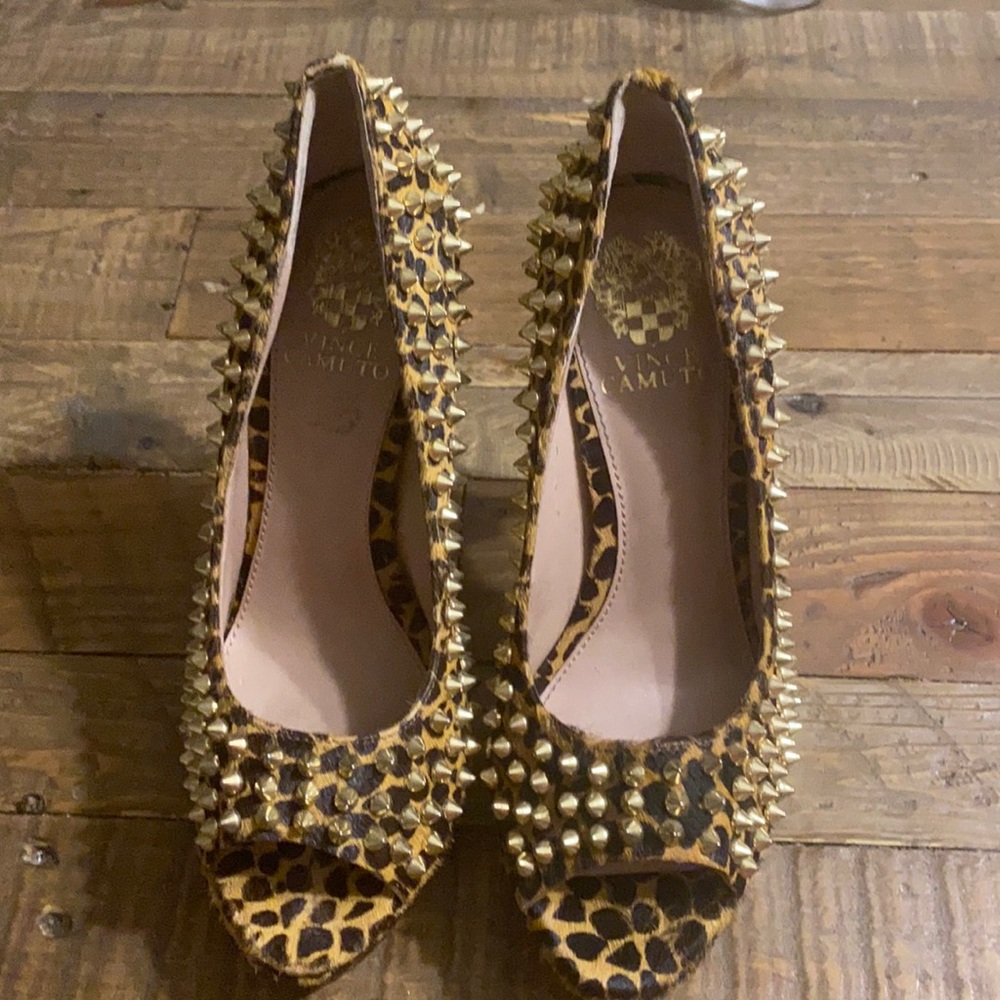Vince Camino leopard studded heels